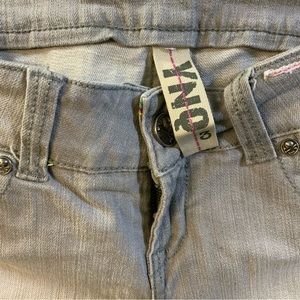 yNQ jeans 3